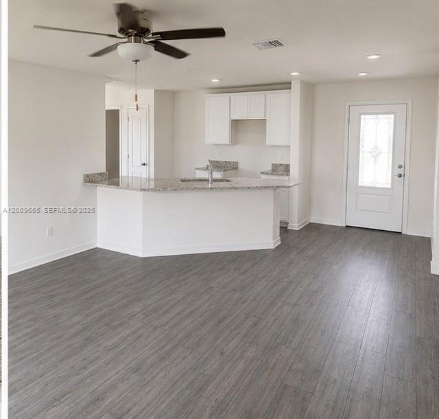 5424 Fantasy Drive Property Photo 4