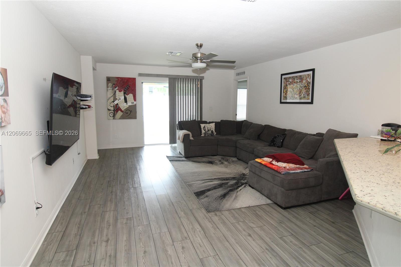 5424 Fantasy Drive Property Photo 6
