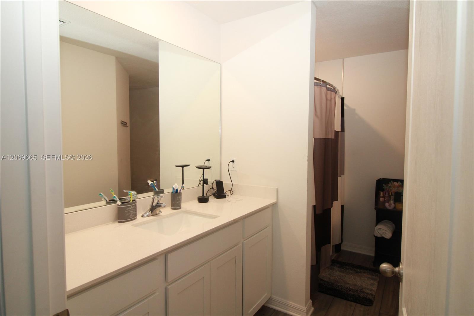 5424 Fantasy Drive Property Photo 8