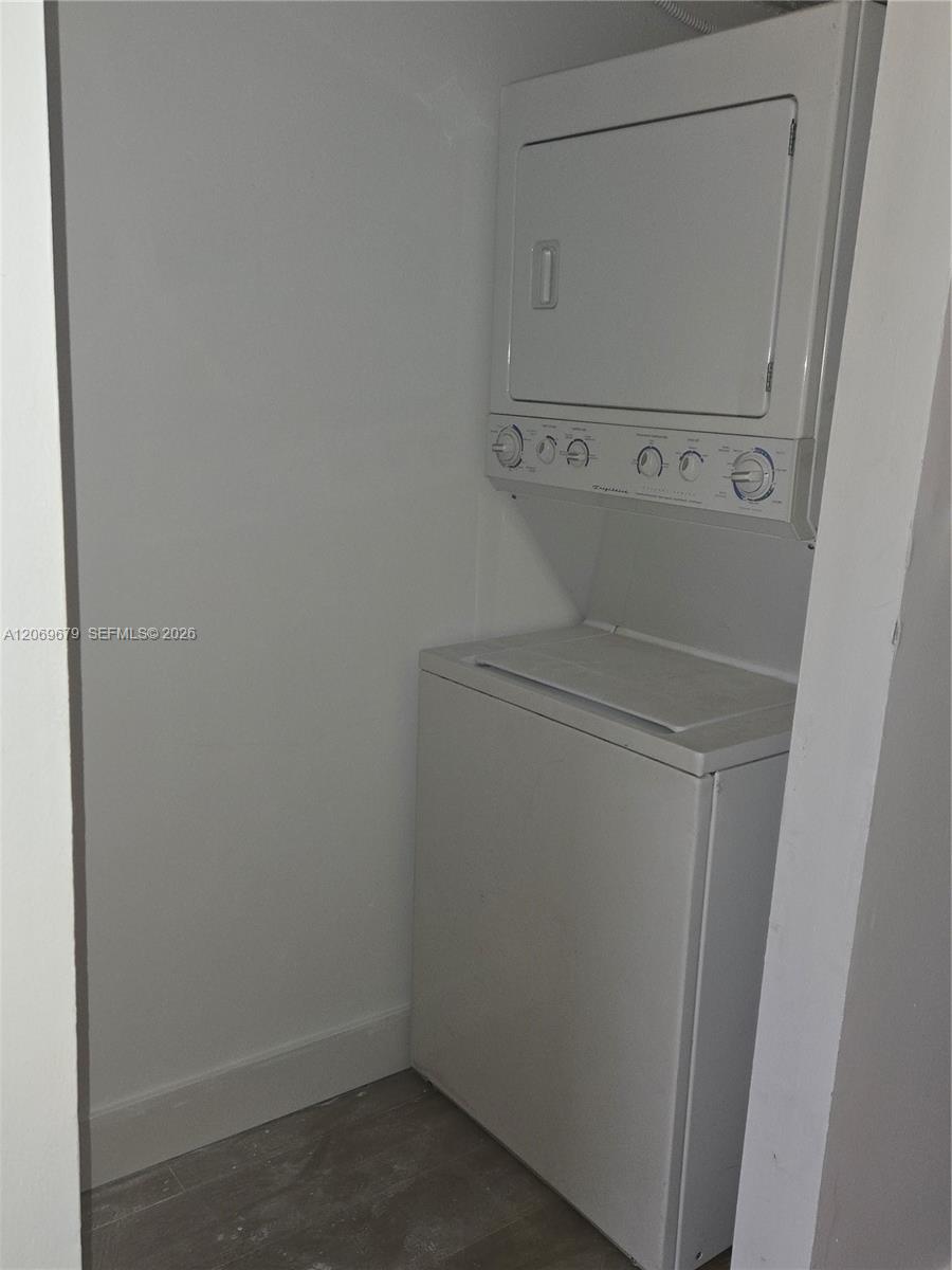 3400 Foxcroft Road 107 Property Photo 8