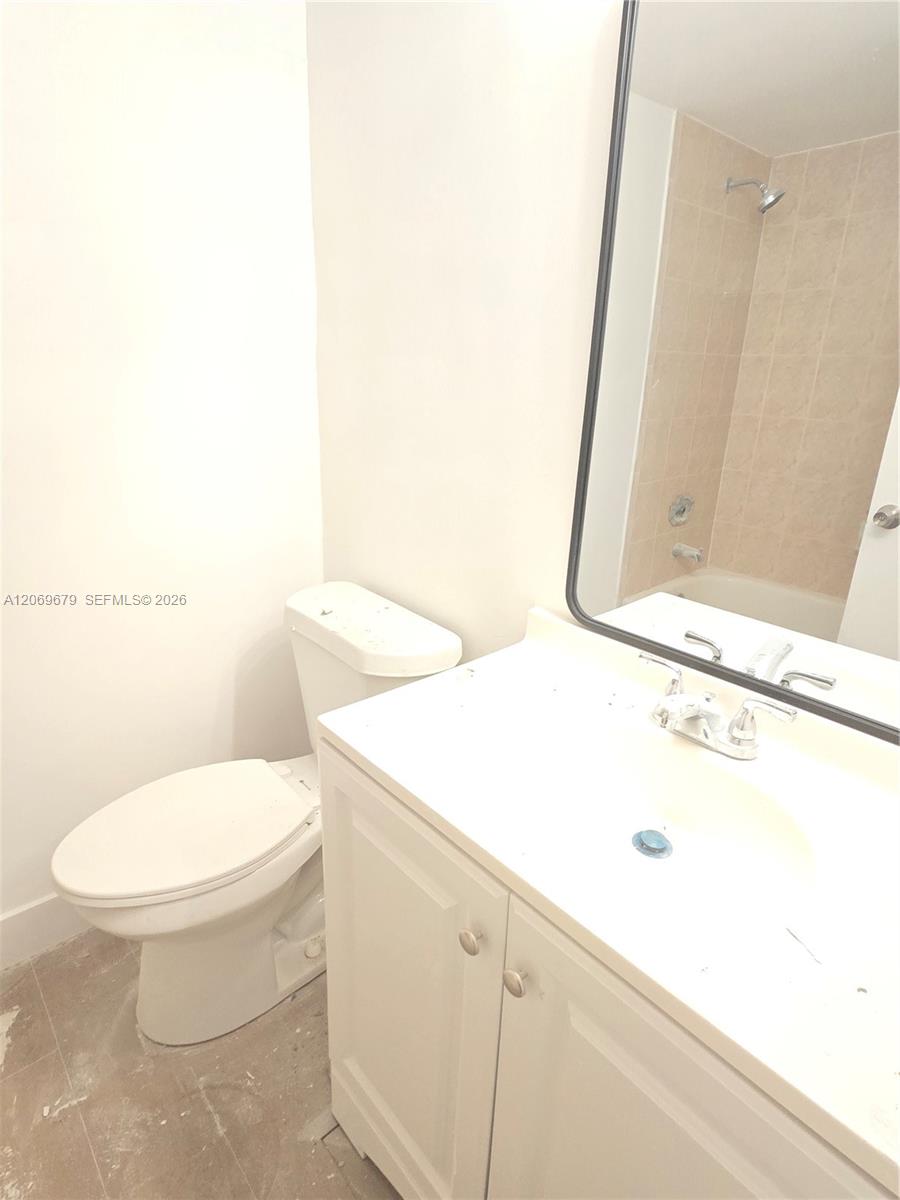 3400 Foxcroft Road 107 Property Photo 10