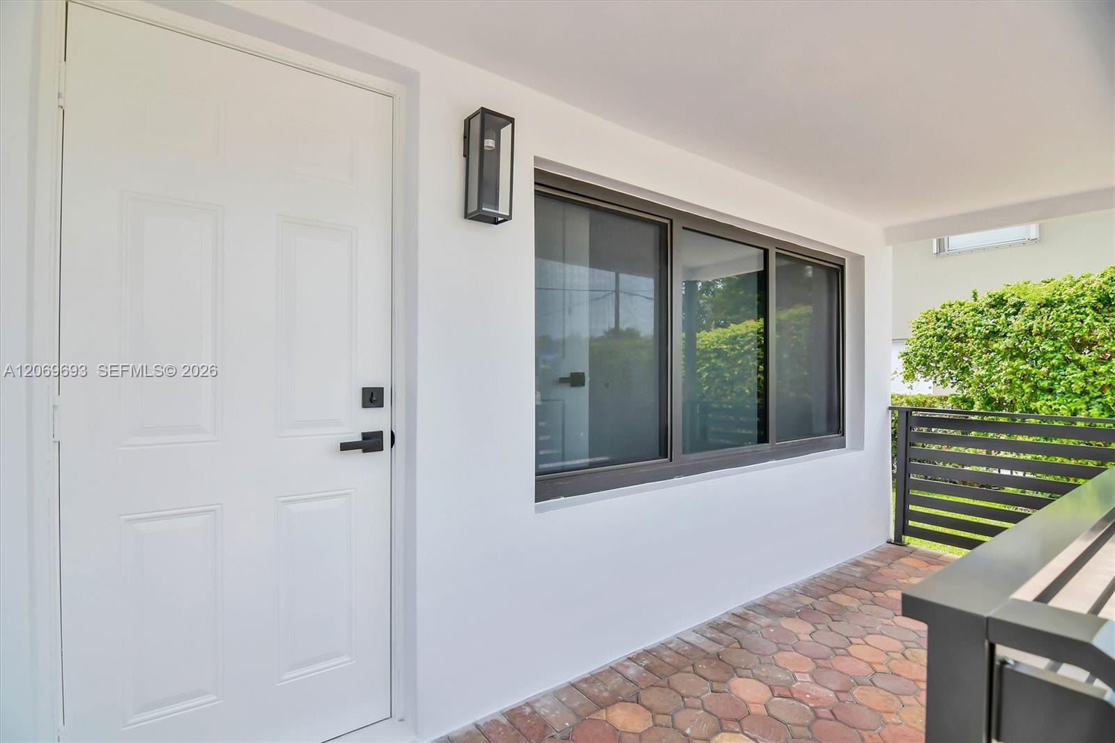 A12069693 Property Photo 3
