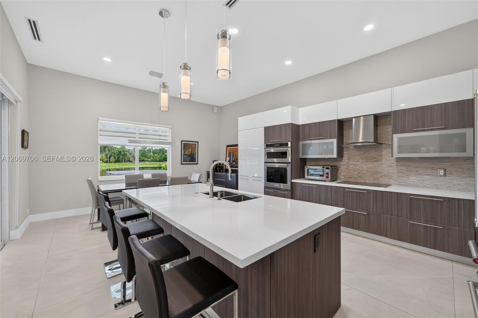 2126 Quail Roost Drive Property Photo 8