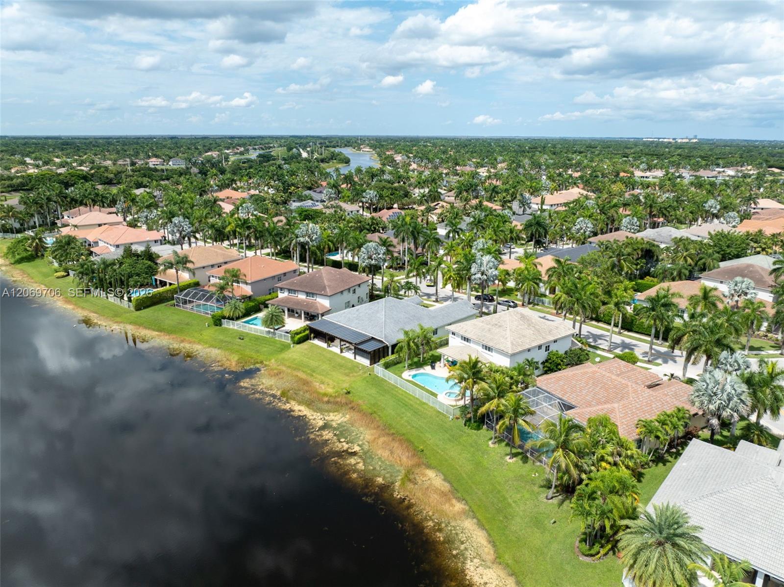 2126 Quail Roost Drive Property Photo 27