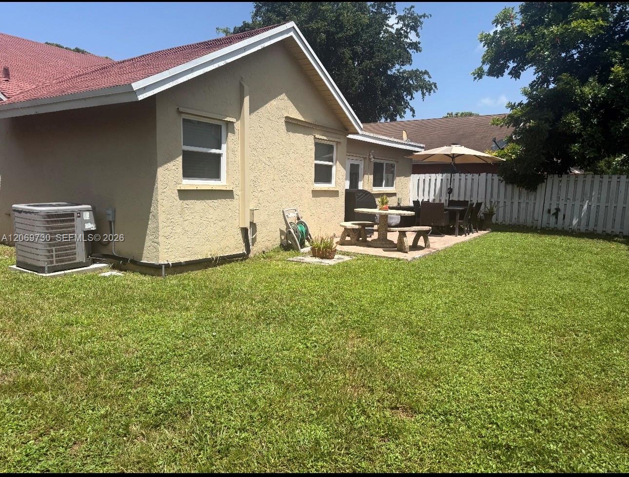 1051 Sw 99th Avenue Property Photo 27