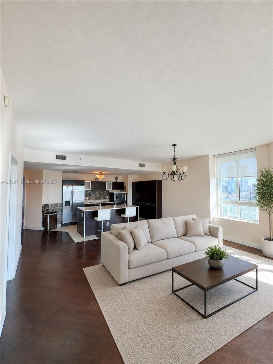 1900 N Bayshore Drive 1618 Property Photo 6