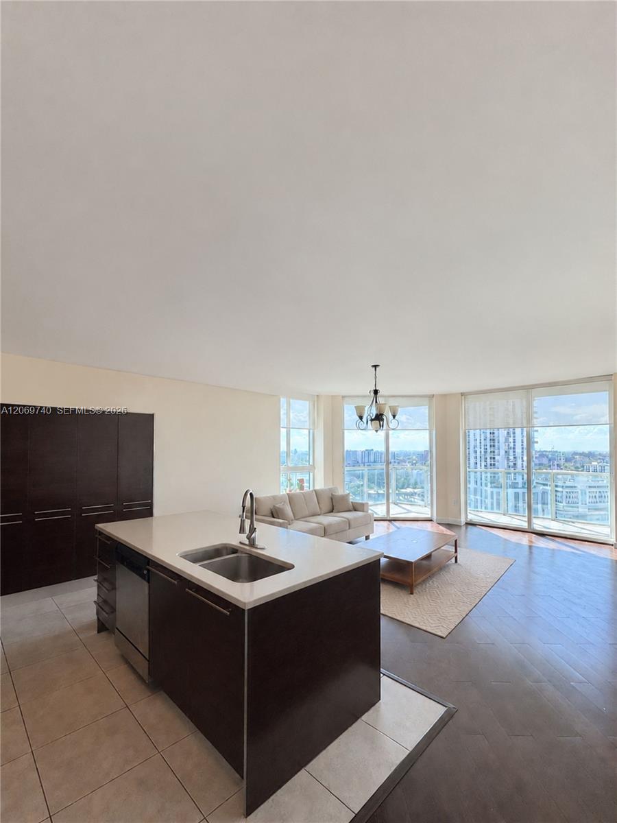 1900 N Bayshore Drive 1618 Property Photo 10