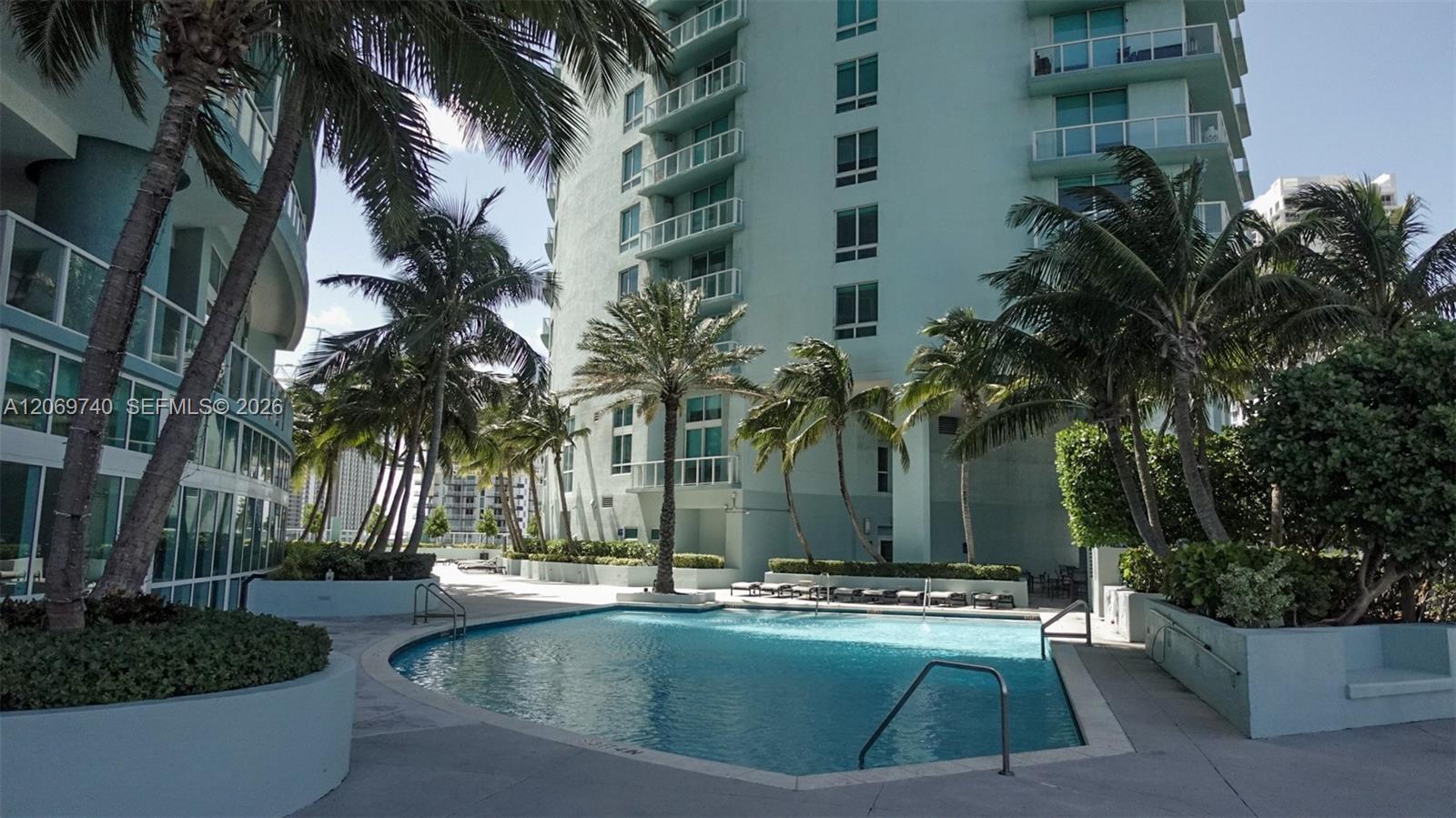 1900 N Bayshore Drive 1618 Property Photo 19