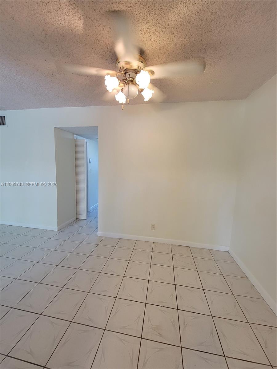 1425 Arthur Street 101a Property Photo 4