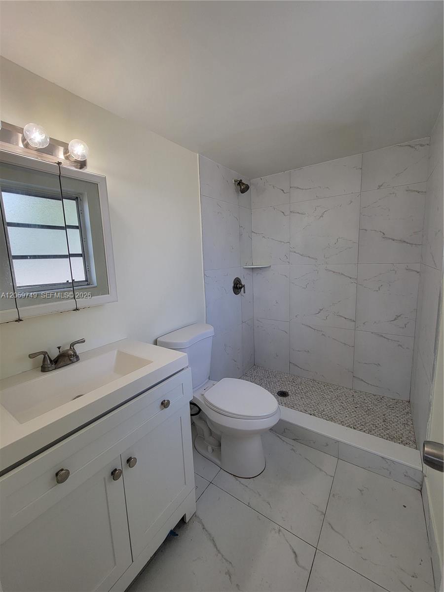 1425 Arthur Street 101a Property Photo 12