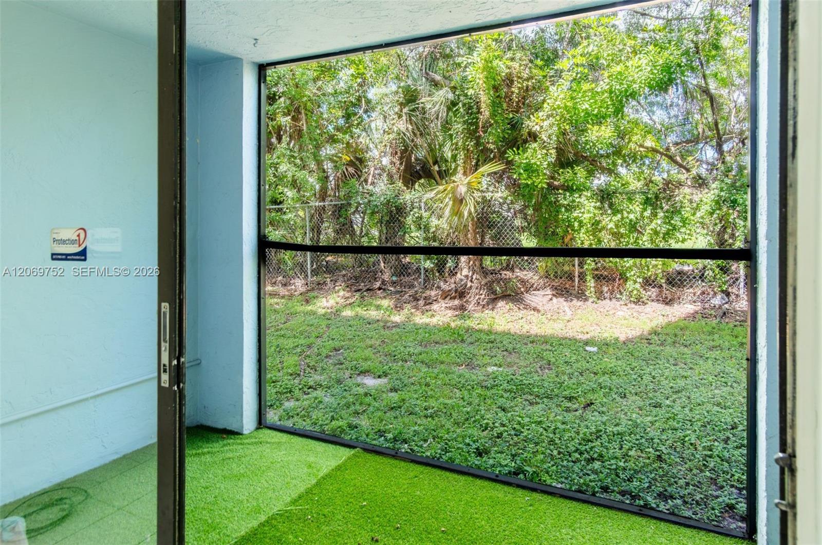 A12069752 Property Photo 6