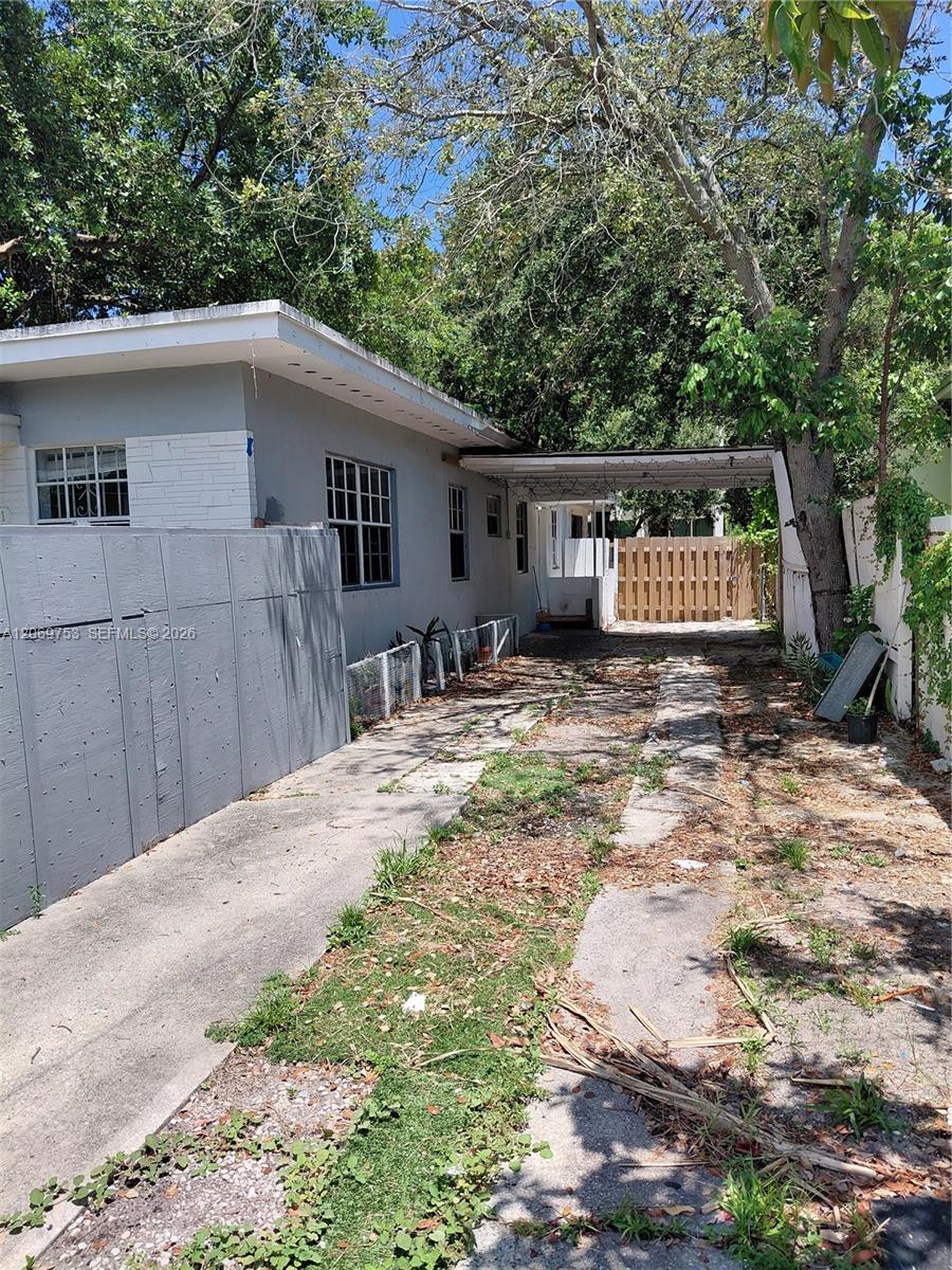 5731 Nw 6th Avenue Property Photo 19