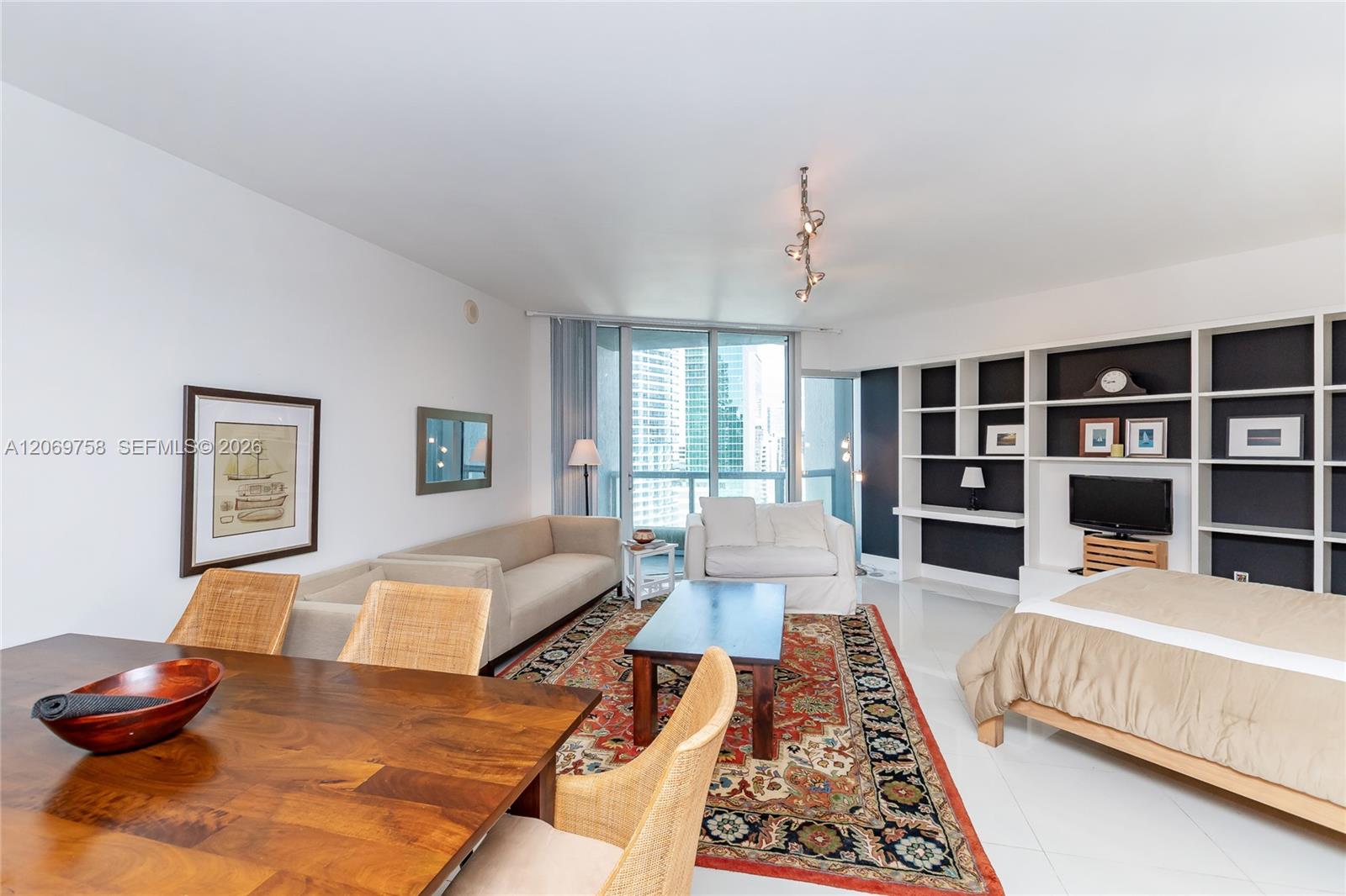 475 Brickell Avenue 2908 Property Photo 3