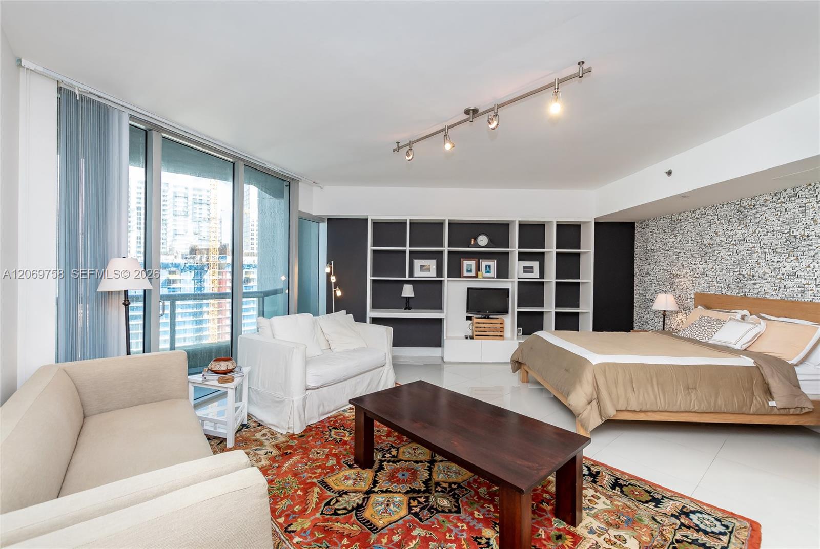 475 Brickell Avenue 2908 Property Photo 5