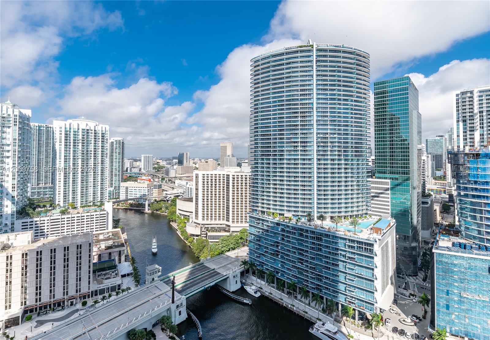 475 Brickell Avenue 2908 Property Photo 16