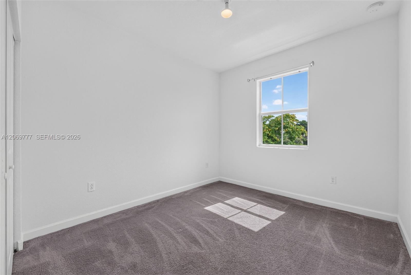 1586 Se 27th Terrace 1586 Property Photo 16