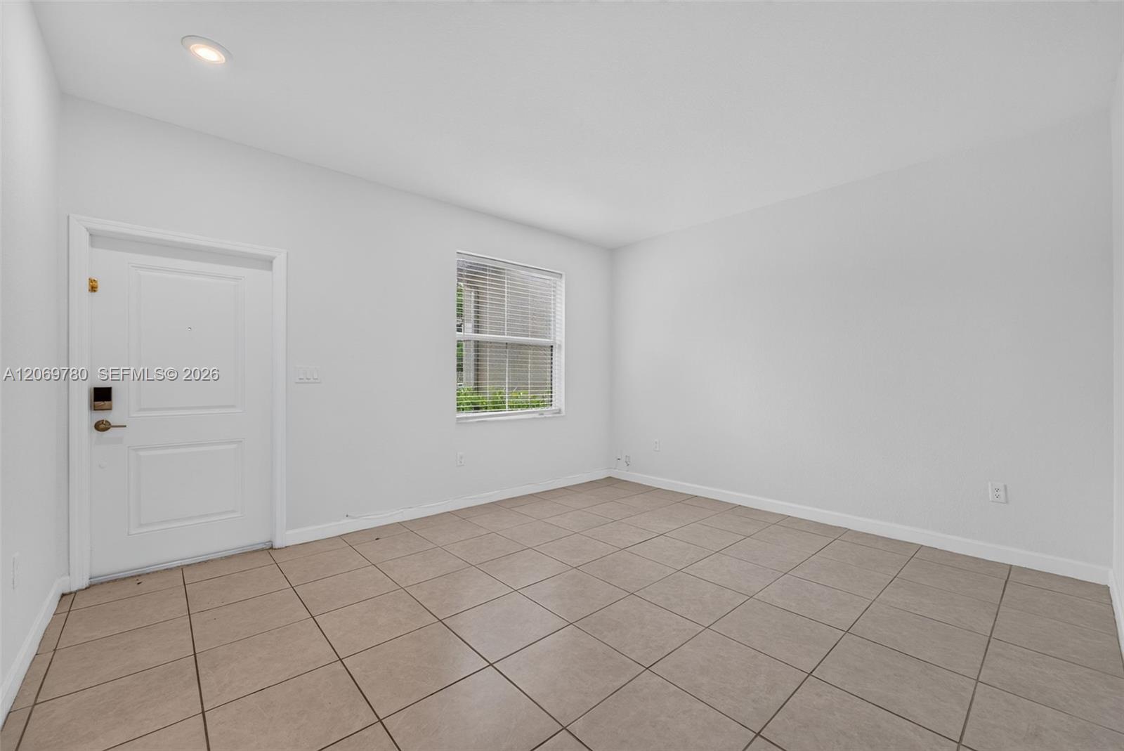 1586 Se 27th Terrace 1586 Property Photo 16