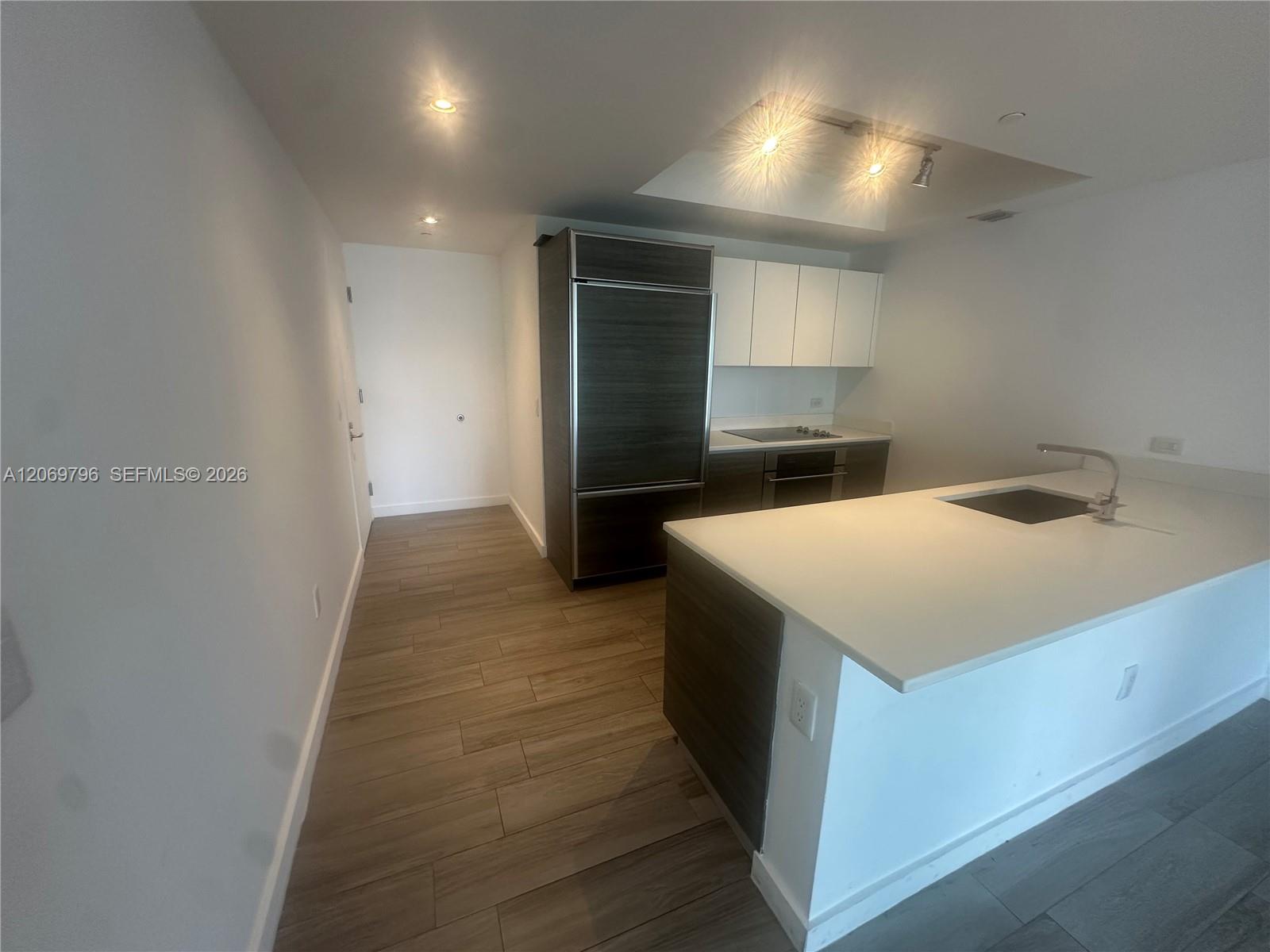 1100 S Miami Avenue 2807 Property Photo 3