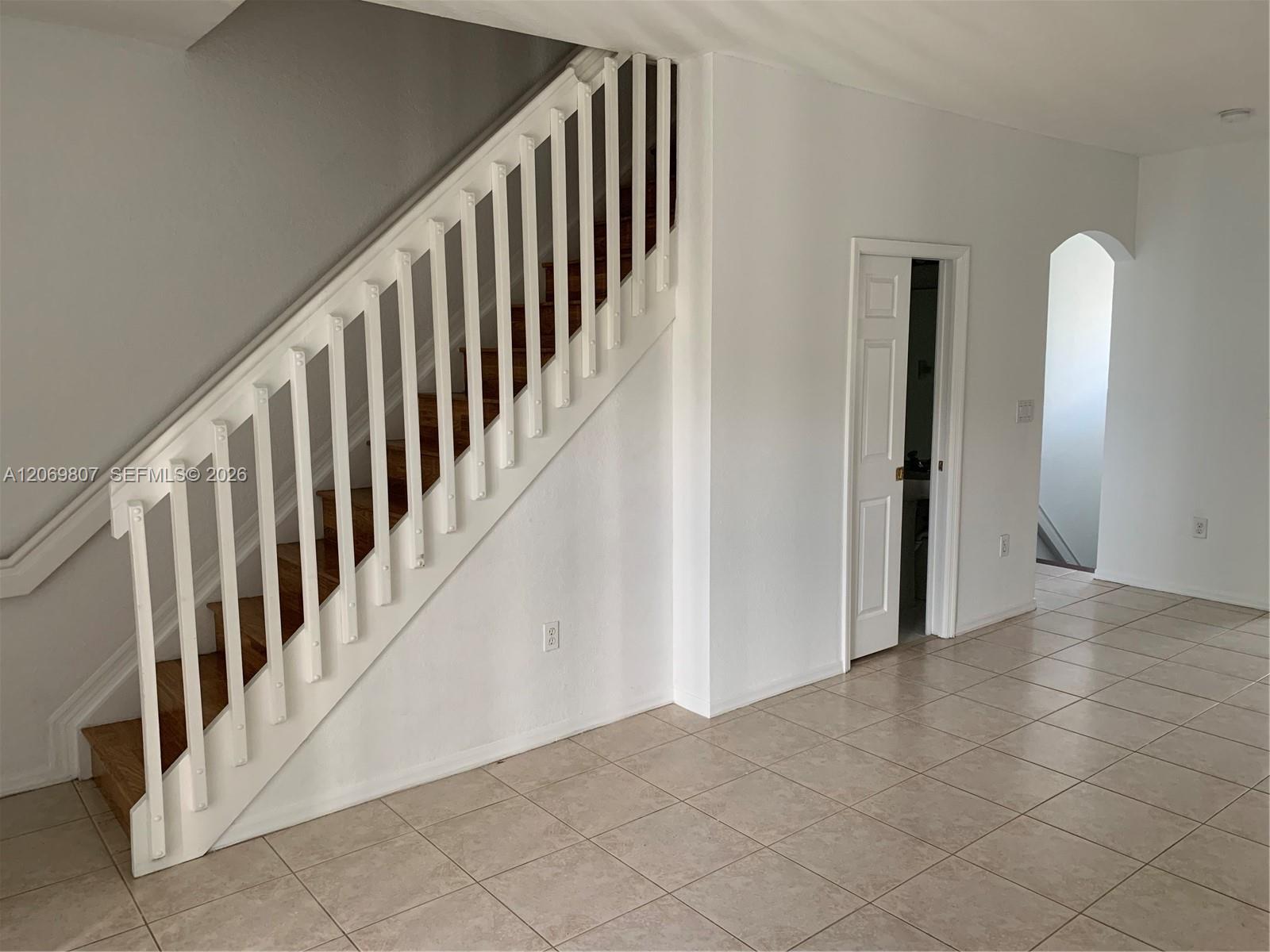 5620 Nw 114th Path 201 Property Photo 11