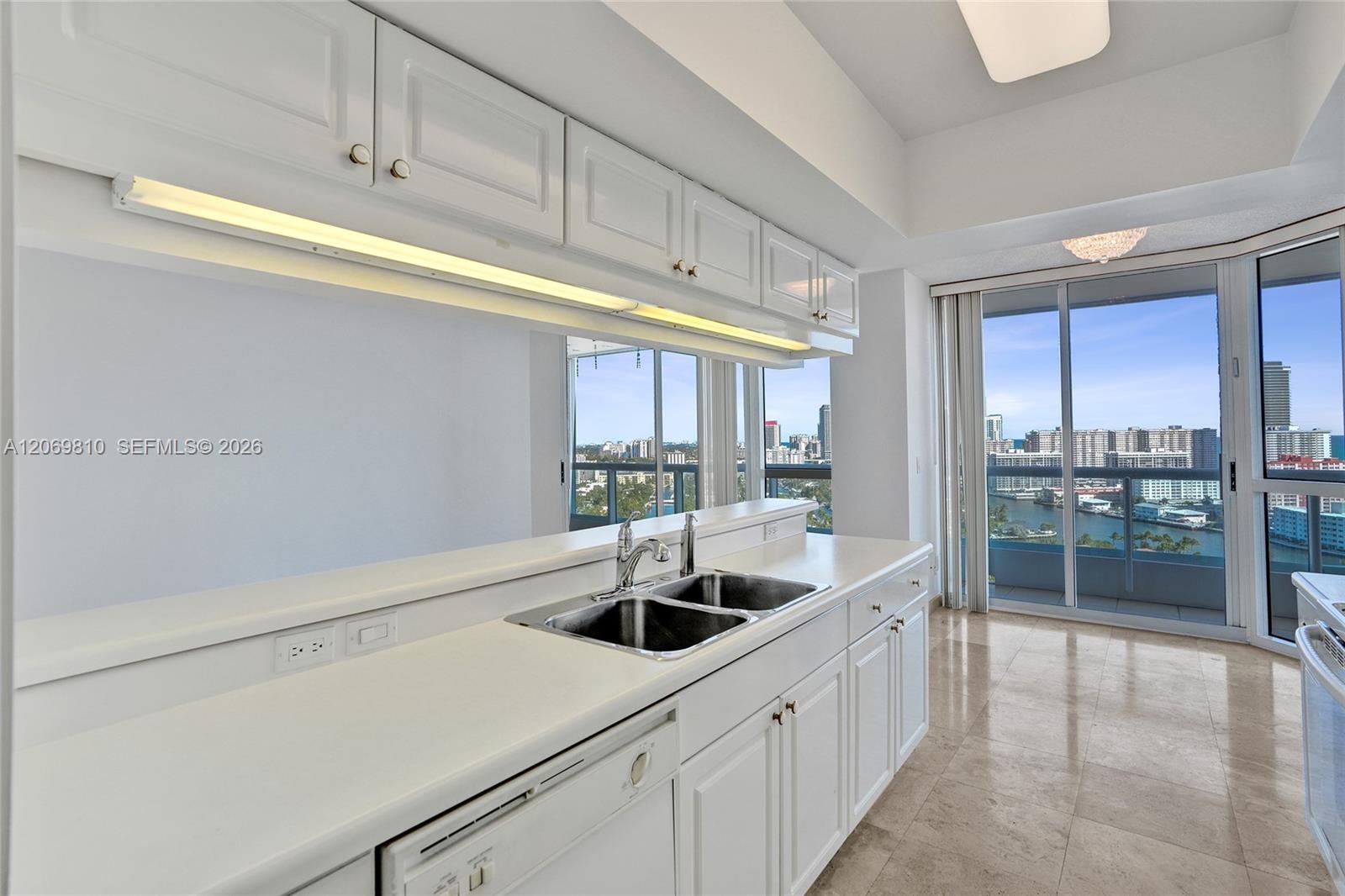 21205 Yacht Club Drive 2310 Property Photo 16