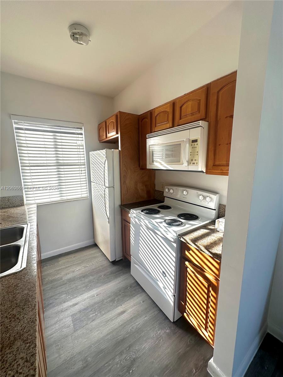 7130 Rue Versailles 10 Property Photo 5