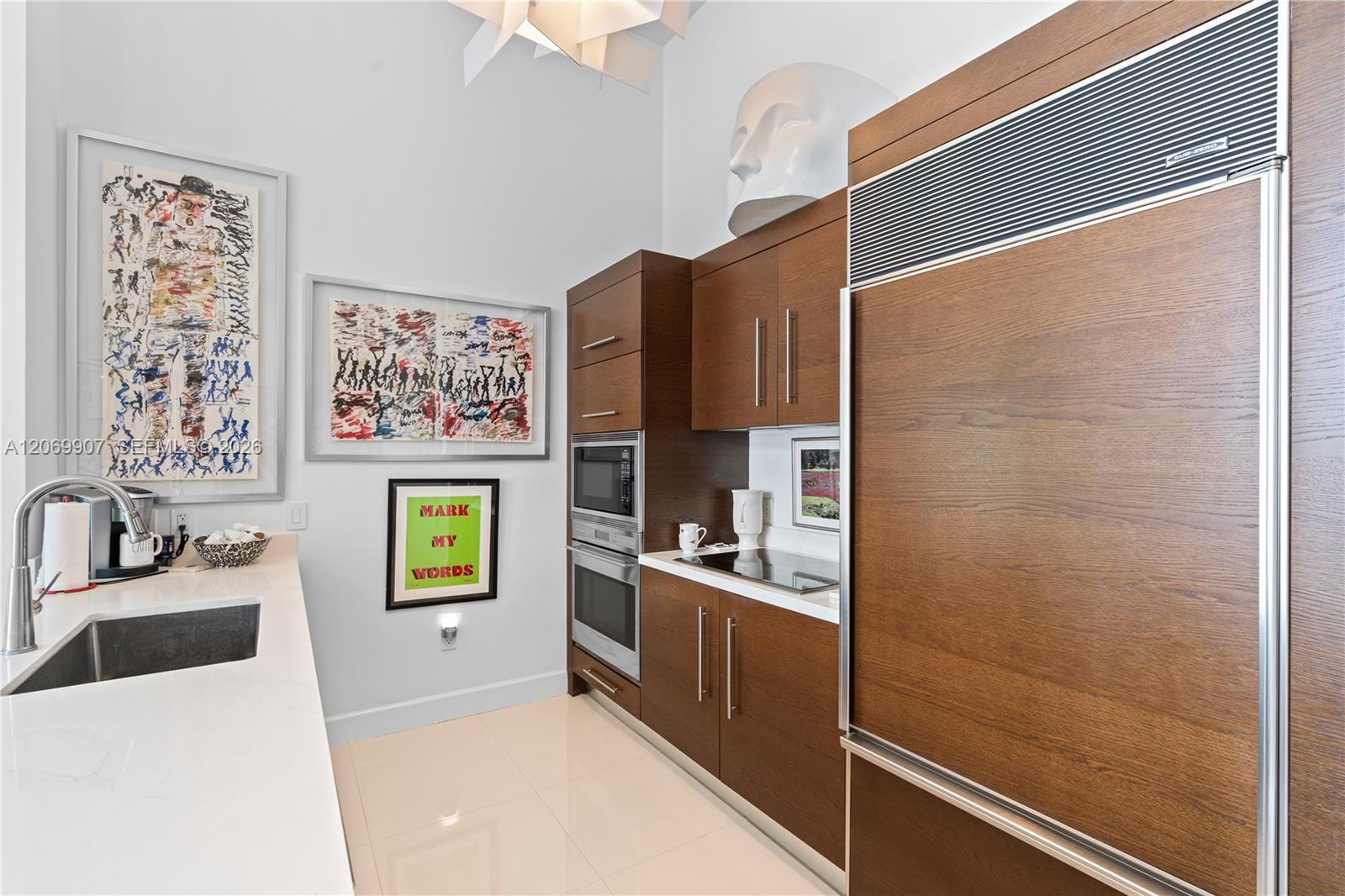 465 Brickell Avenue 4106 Property Photo 7