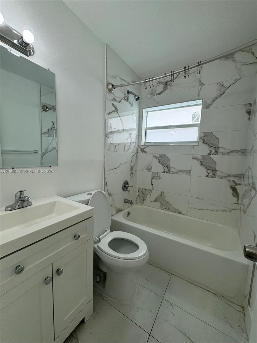 2150 Nw 24th Street 4 Property Photo 8
