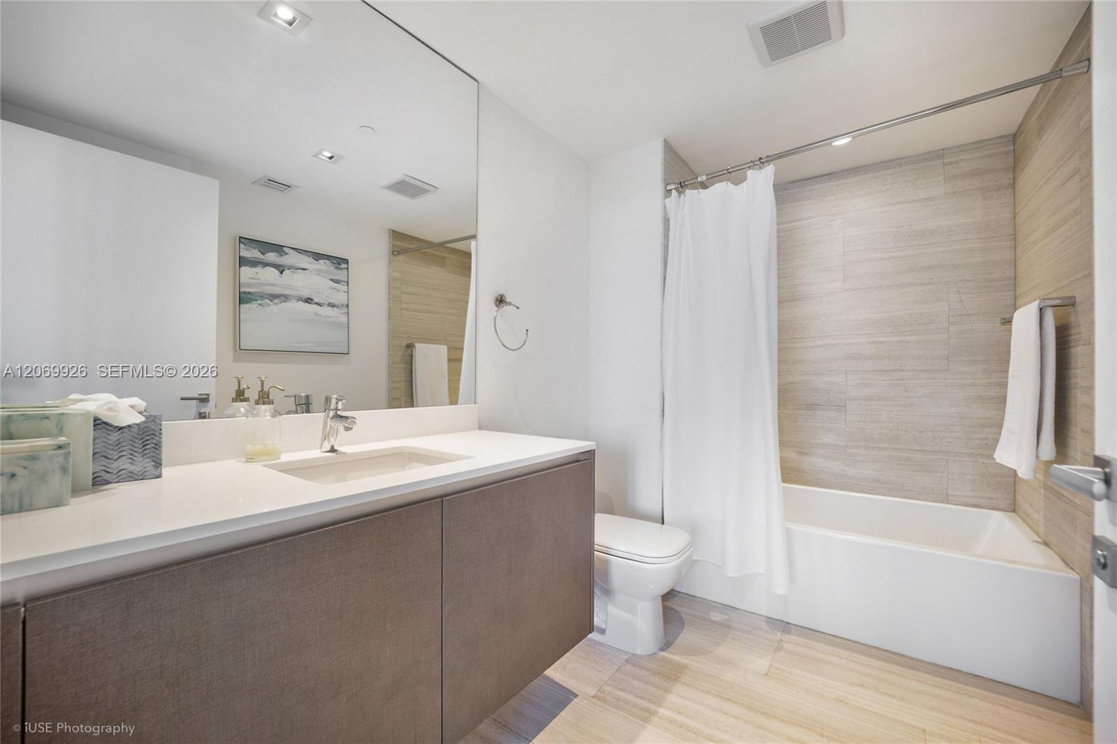 1451 Brickell Avenue 1003 Property Photo 12