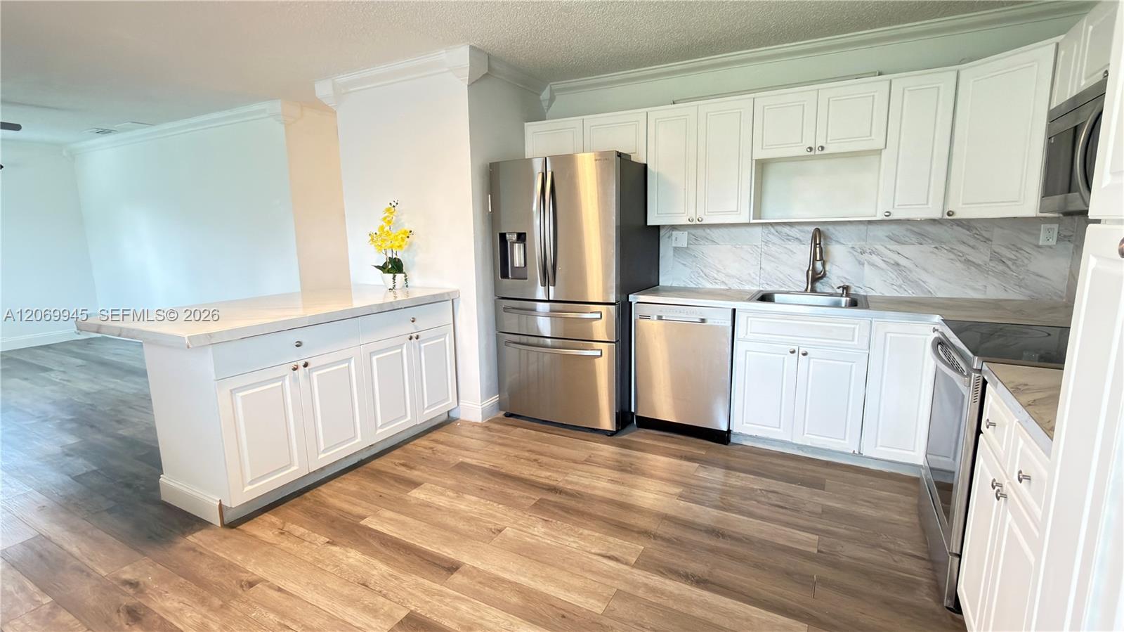 8151 Sw 7th Street Property Photo 8