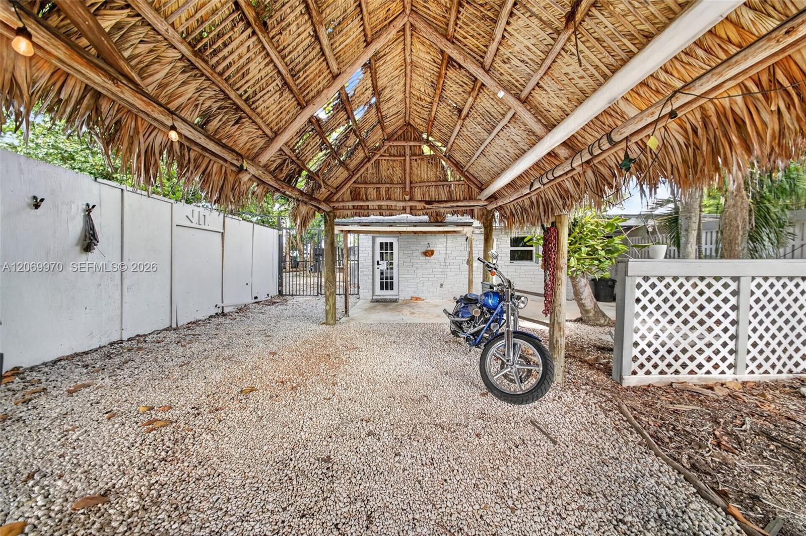 A12069970 Property Photo 7