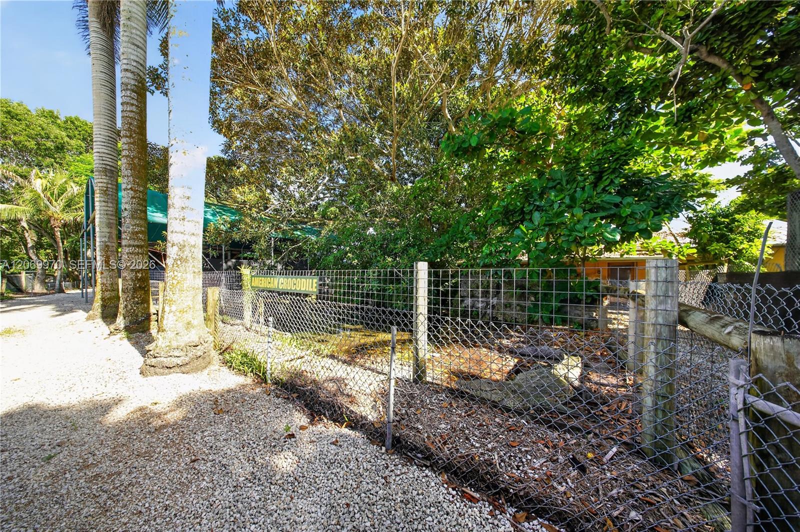 A12069970 Property Photo 29