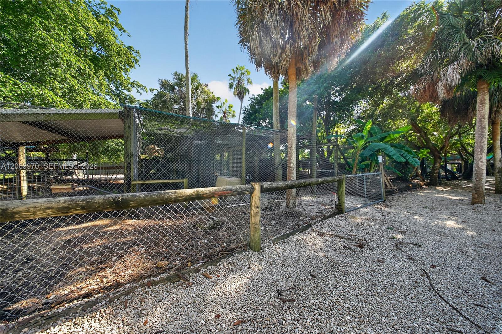 A12069970 Property Photo 39