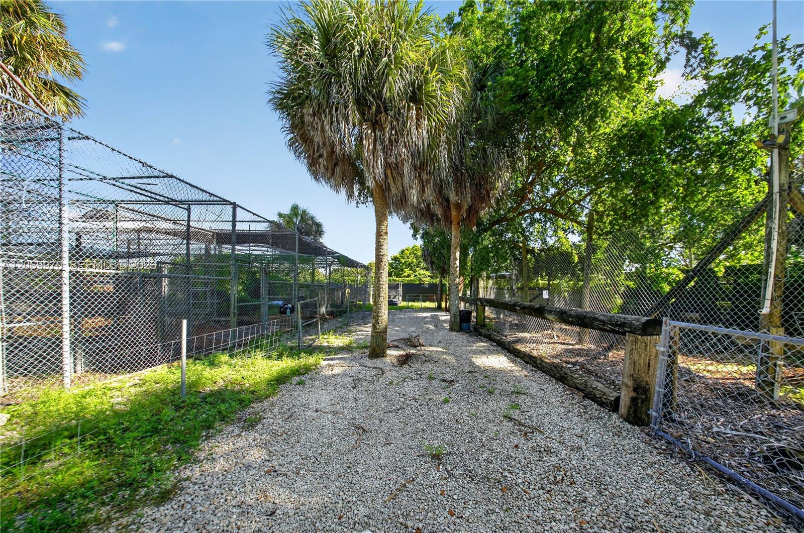 A12069970 Property Photo 40
