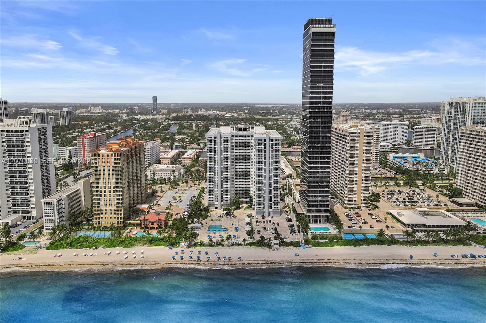 2030 S Ocean Drive 512 Property Photo 3