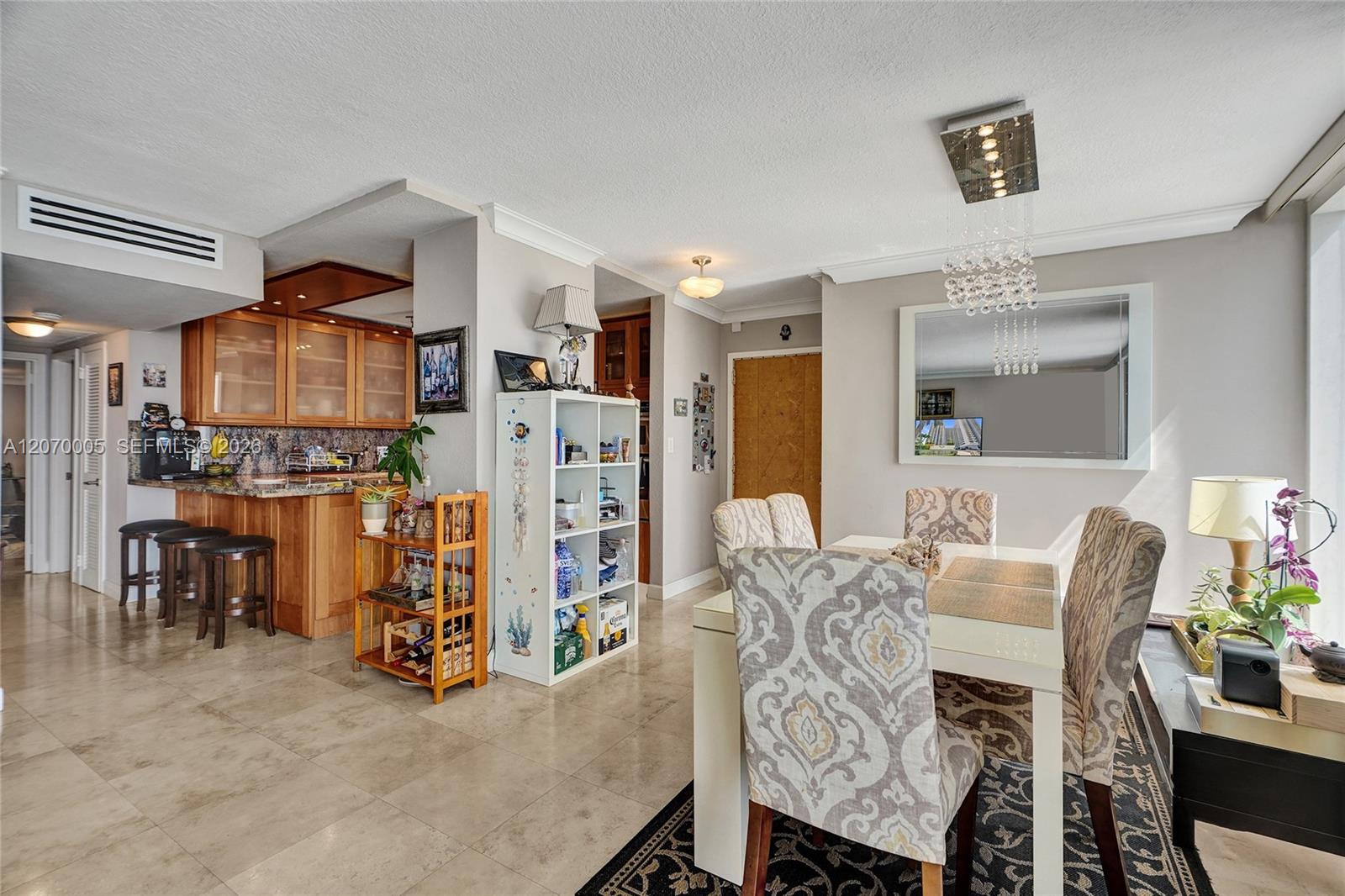 2030 S Ocean Drive 512 Property Photo 6