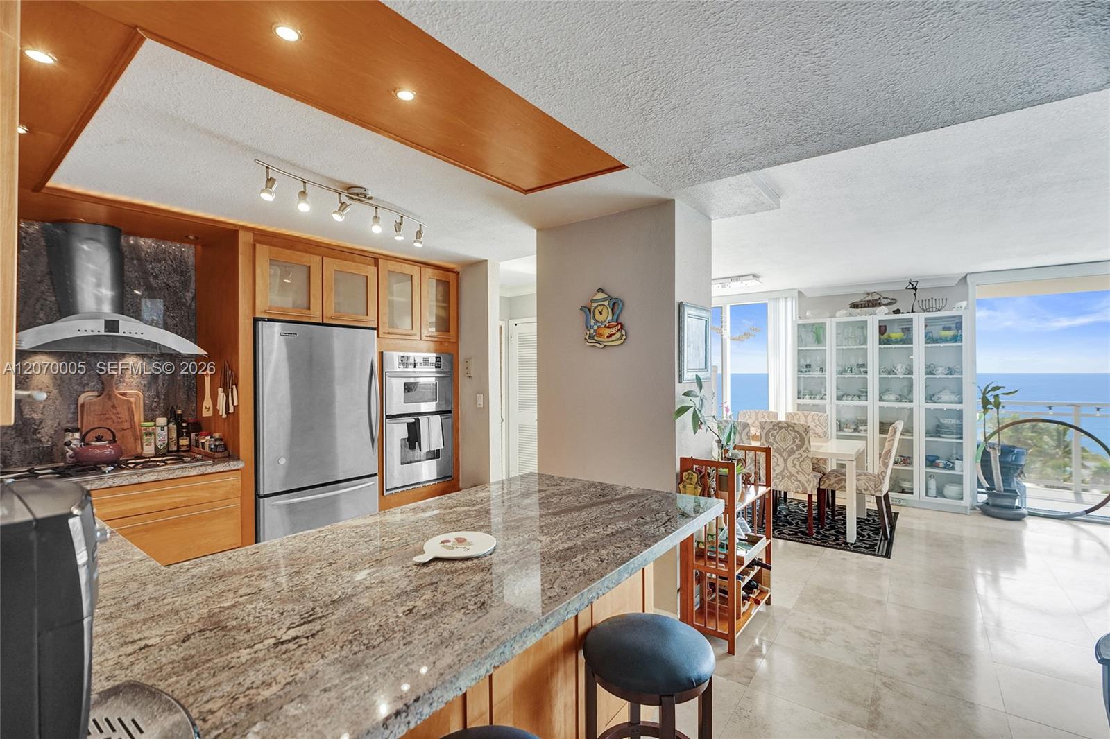 2030 S Ocean Drive 512 Property Photo 8