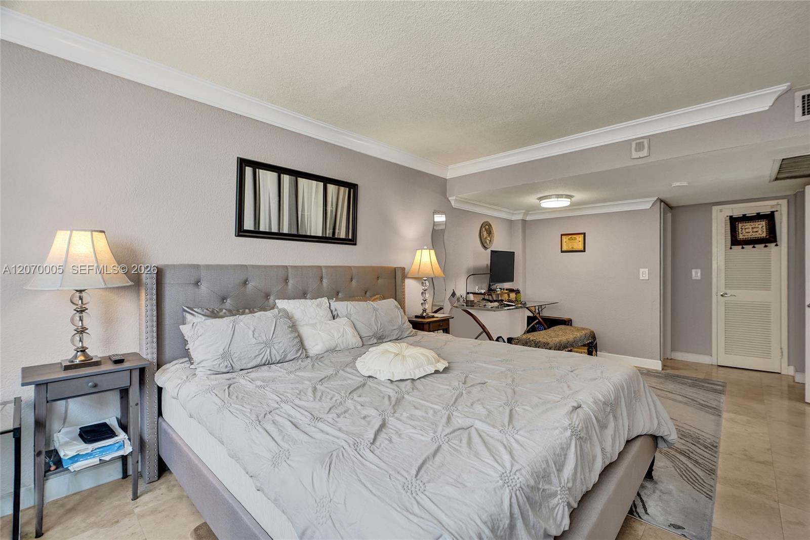 2030 S Ocean Drive 512 Property Photo 15
