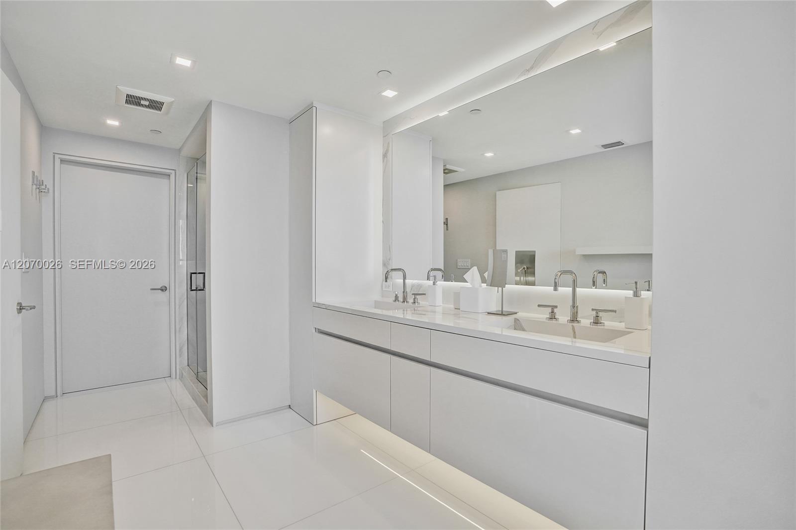 17875 Collins Avenue 3101 Property Photo 20