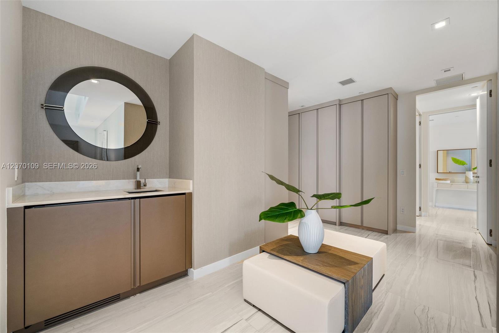 18975 Collins Avenue 600 Property Photo 15