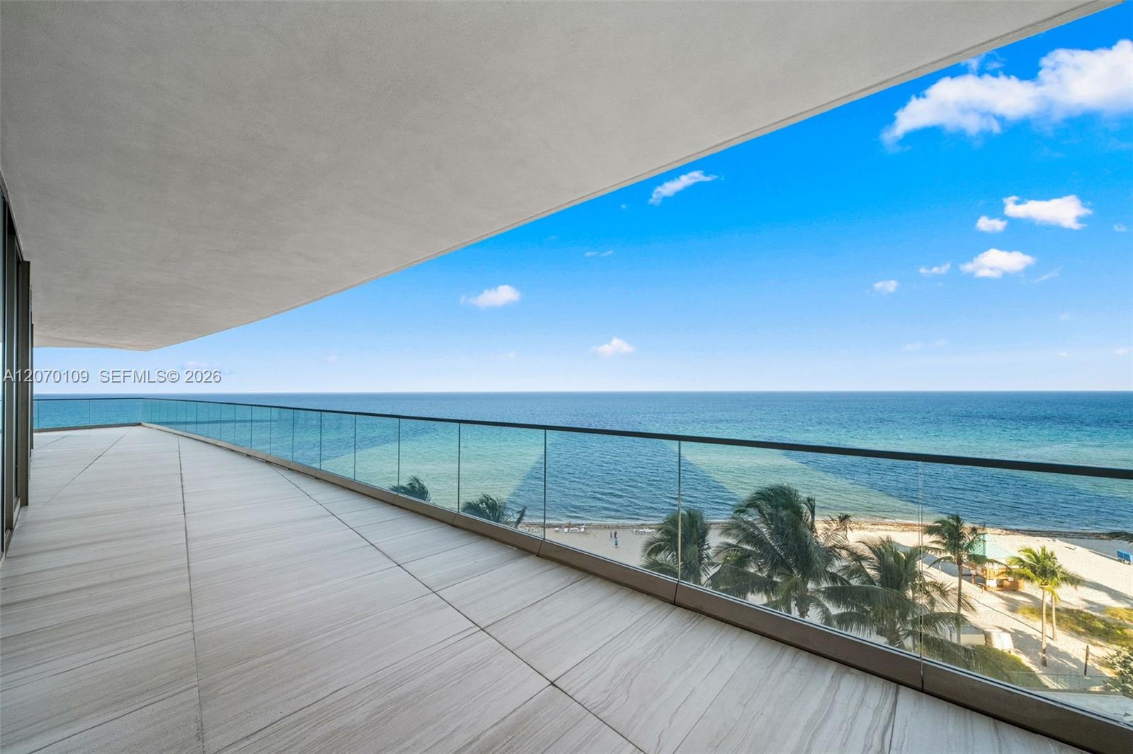 18975 Collins Avenue 600 Property Photo 23
