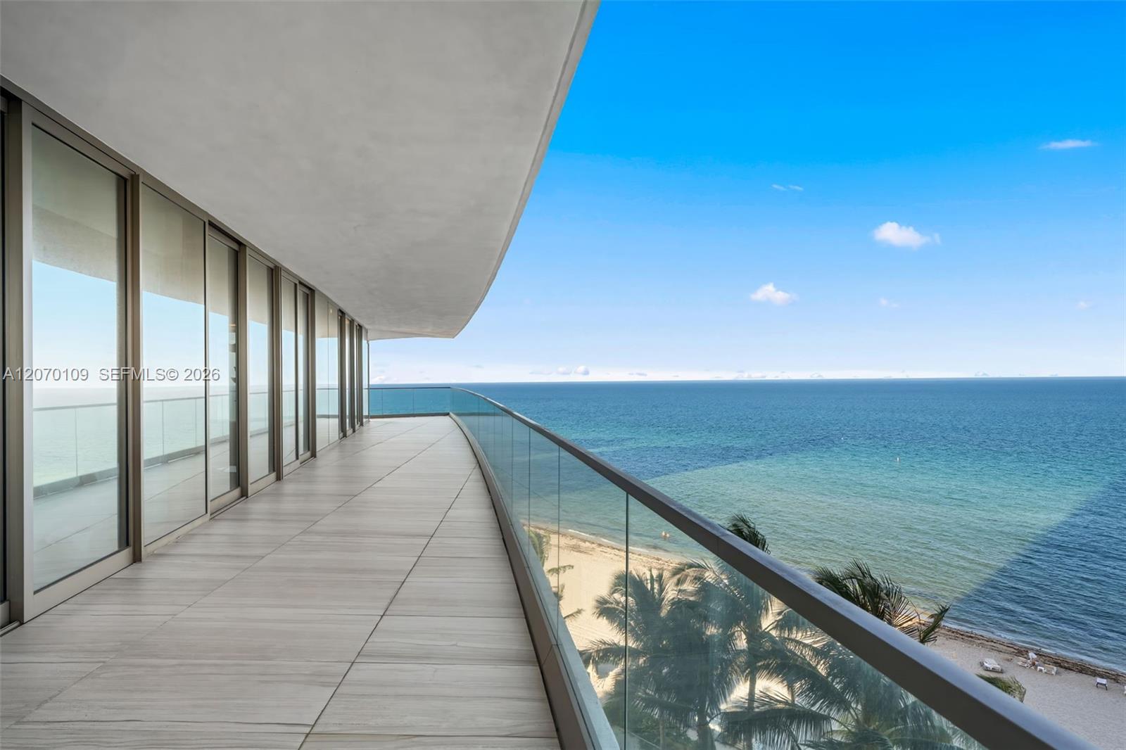 18975 Collins Avenue 600 Property Photo 24