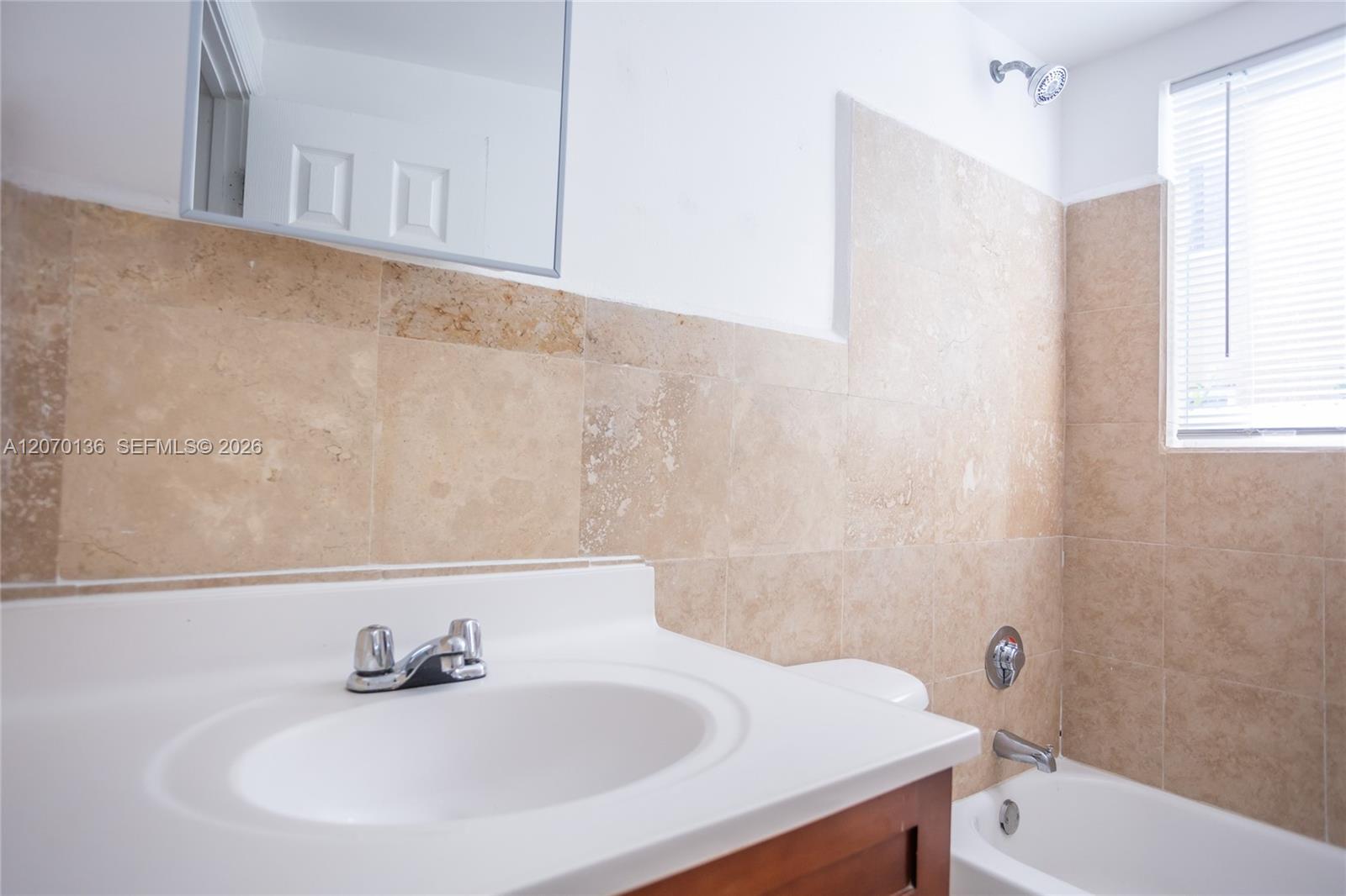 979 Sw 10th Street 2 Property Photo 12