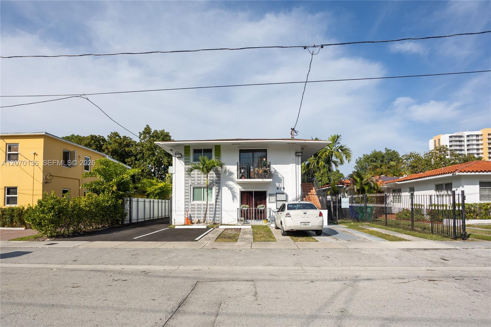 979 Sw 10th Street 2 Property Photo 17