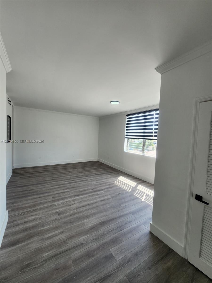 2101 Normandy Drive 202 Property Photo 17