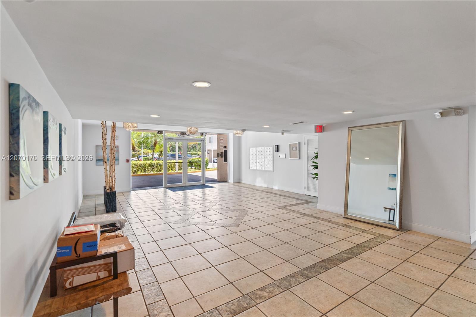 2821 N Miami Beach Boulevard 4f Property Photo 13