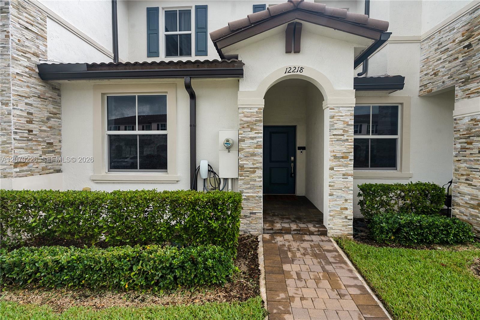 12218 Nw 24th Place Property Photo 11