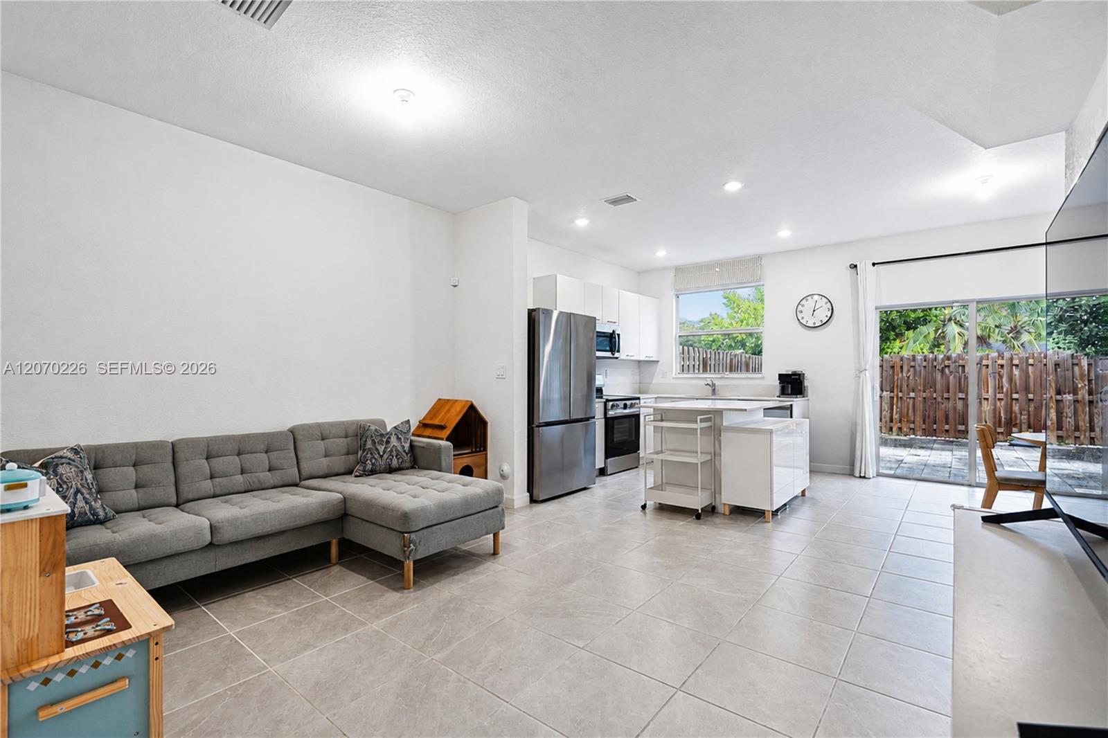 12218 Nw 24th Place Property Photo 19