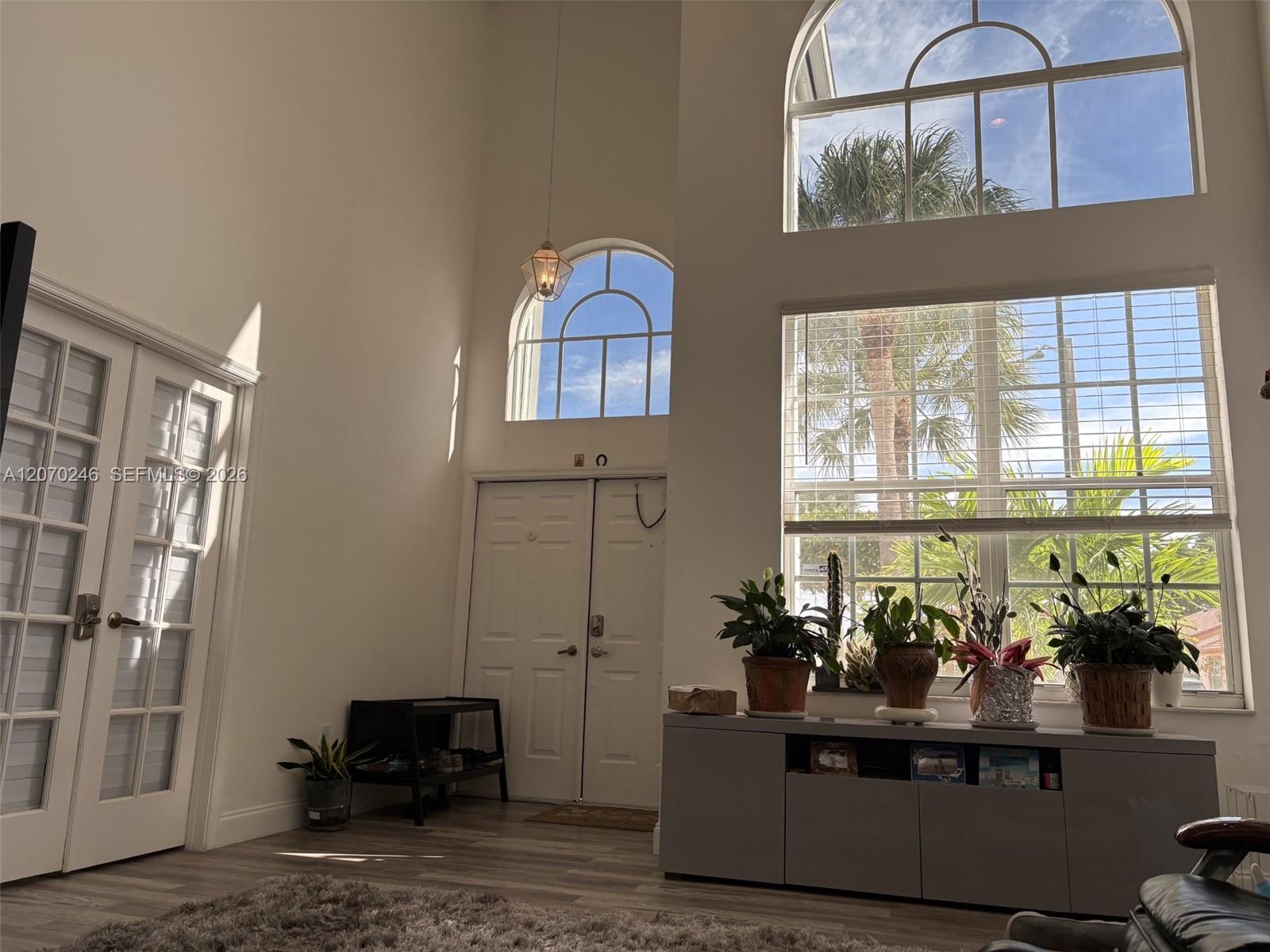 7647 Rockport Circle Property Photo 4