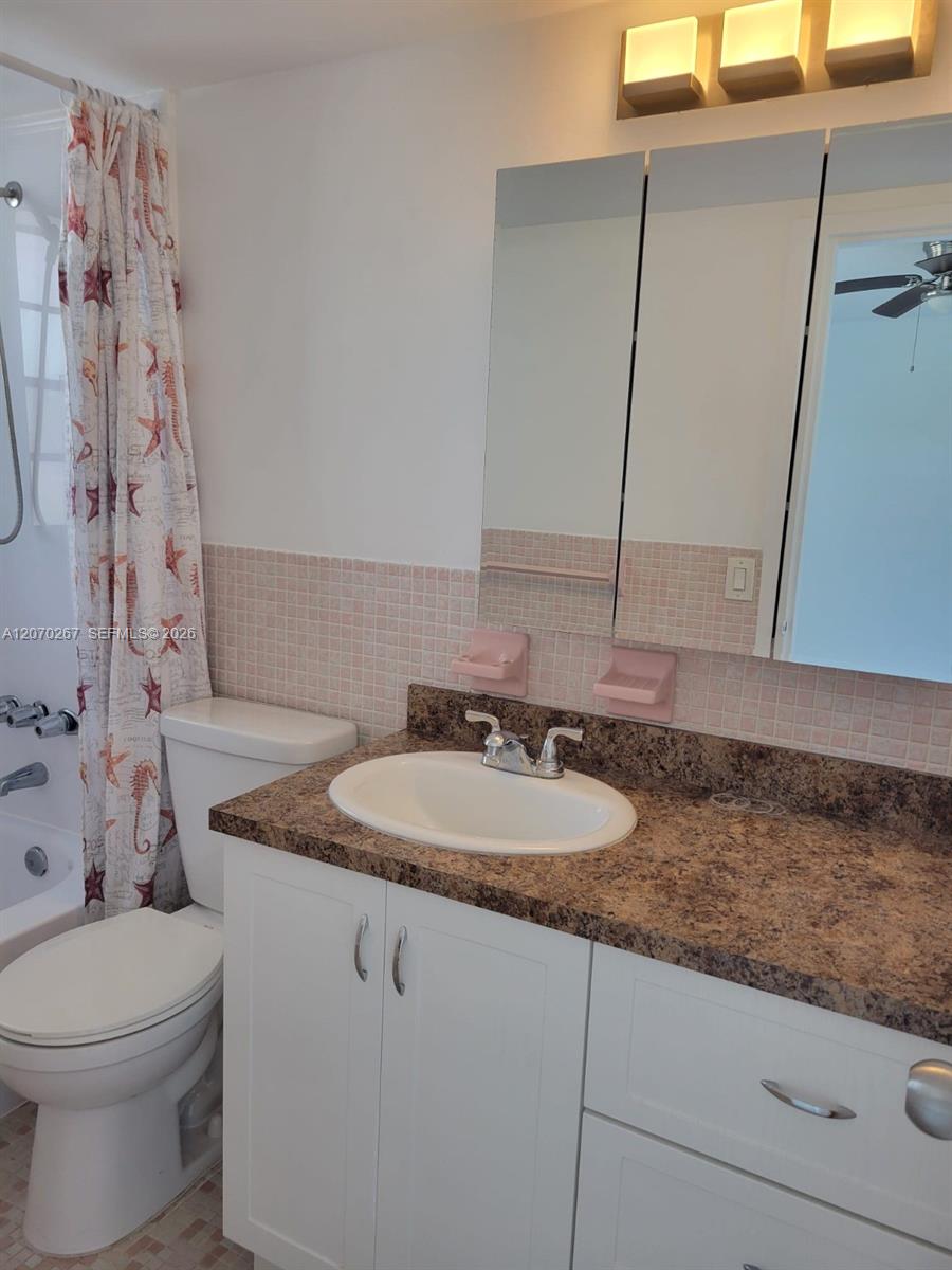 7620 Carlyle Avenue 604 Property Photo 26