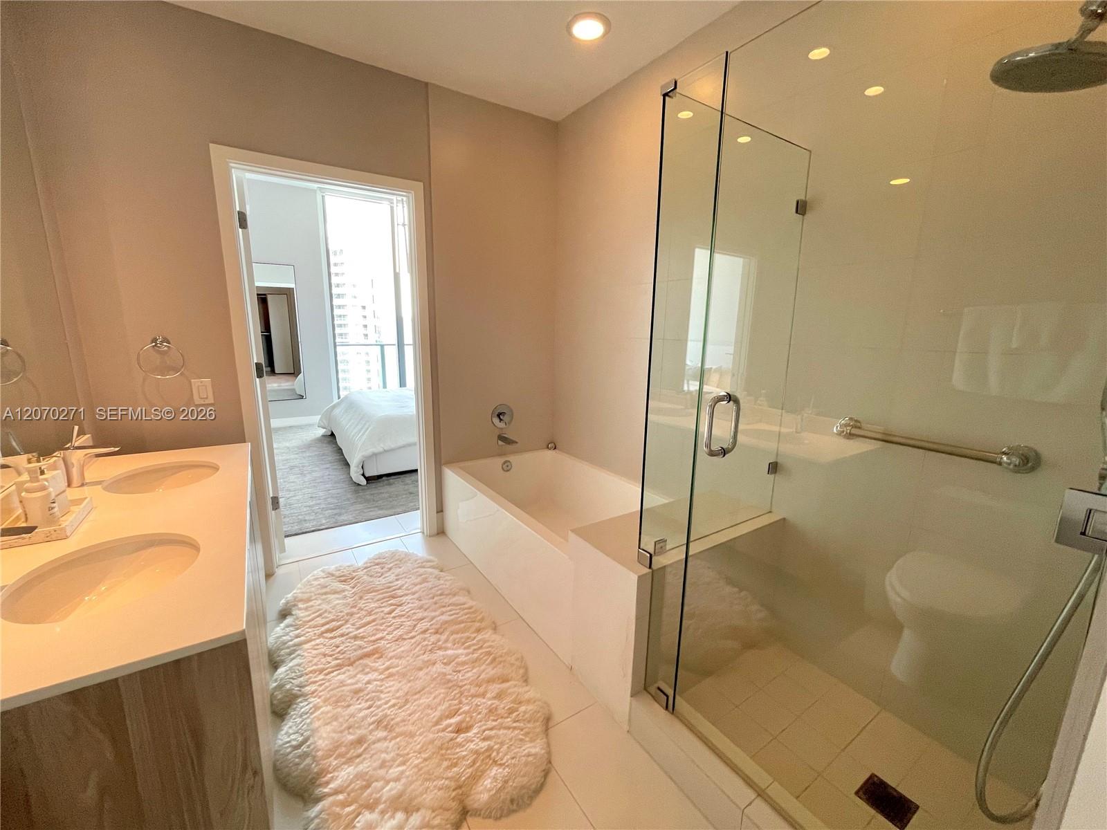 501 Ne 31st Street Ph4403 Property Photo 16